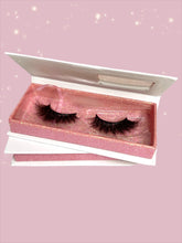 Load image into Gallery viewer, Queen Luxury Lashes